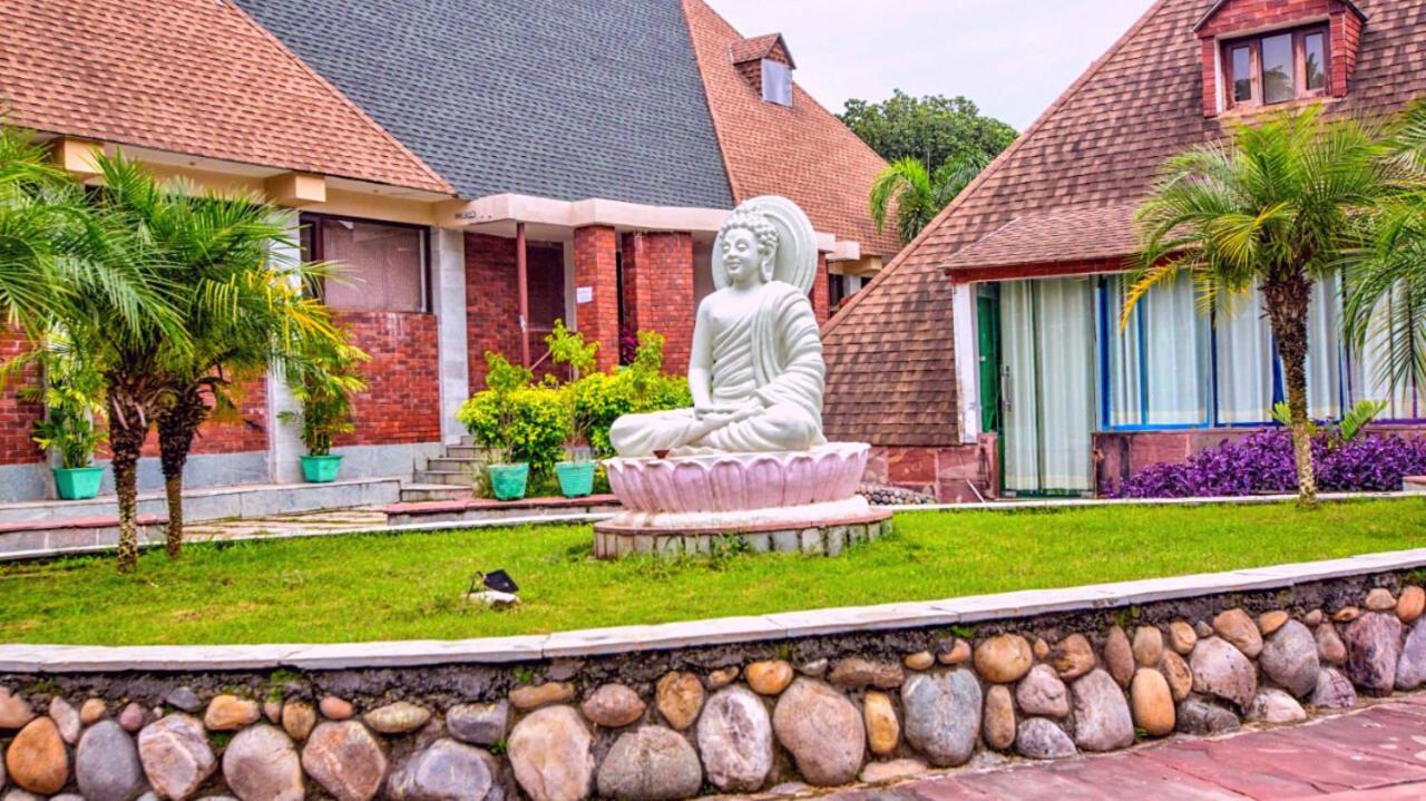 Pyramid Home Divine - A Wellness Resort دهرادون المظهر الخارجي الصورة